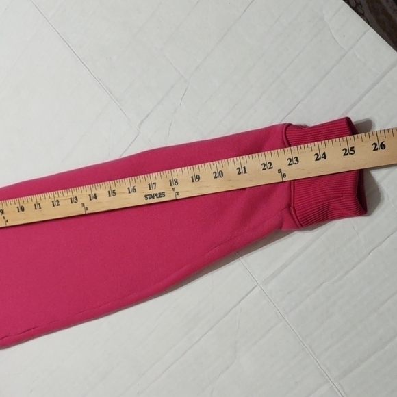 Under Armour Pink pull-over Hoodie - Picture 3 of 12